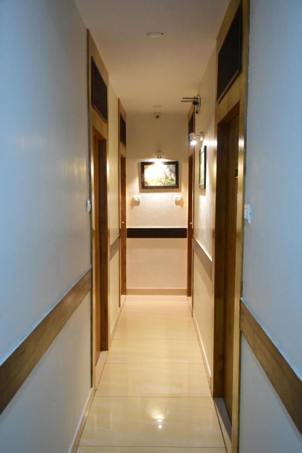 Gateway Suites Bombay Exterior foto
